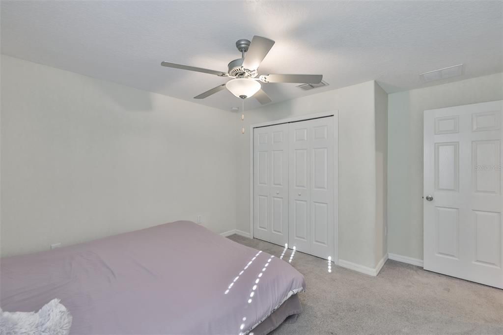 待售: $430,000 (4 贝兹, 3 浴室, 2557 平方英尺)