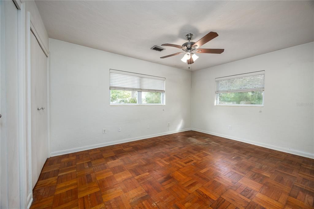 En Venta: $315,000 (3 camas, 2 baños, 1450 Pies cuadrados)