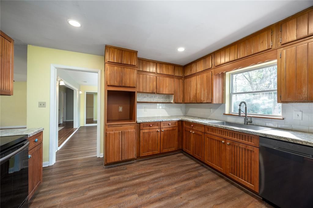 En Venta: $315,000 (3 camas, 2 baños, 1450 Pies cuadrados)