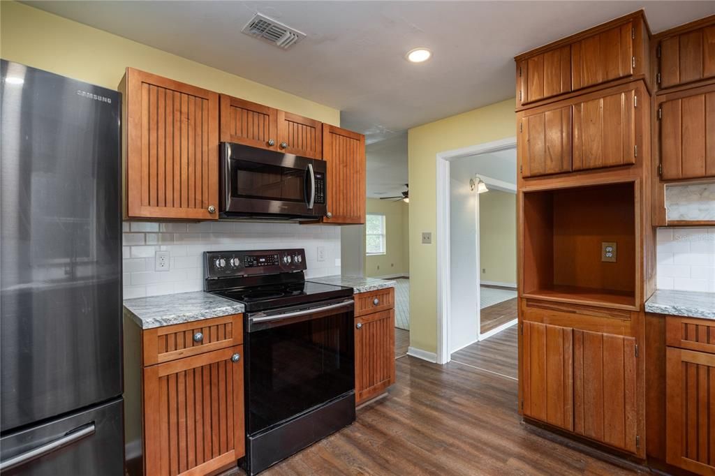 En Venta: $315,000 (3 camas, 2 baños, 1450 Pies cuadrados)