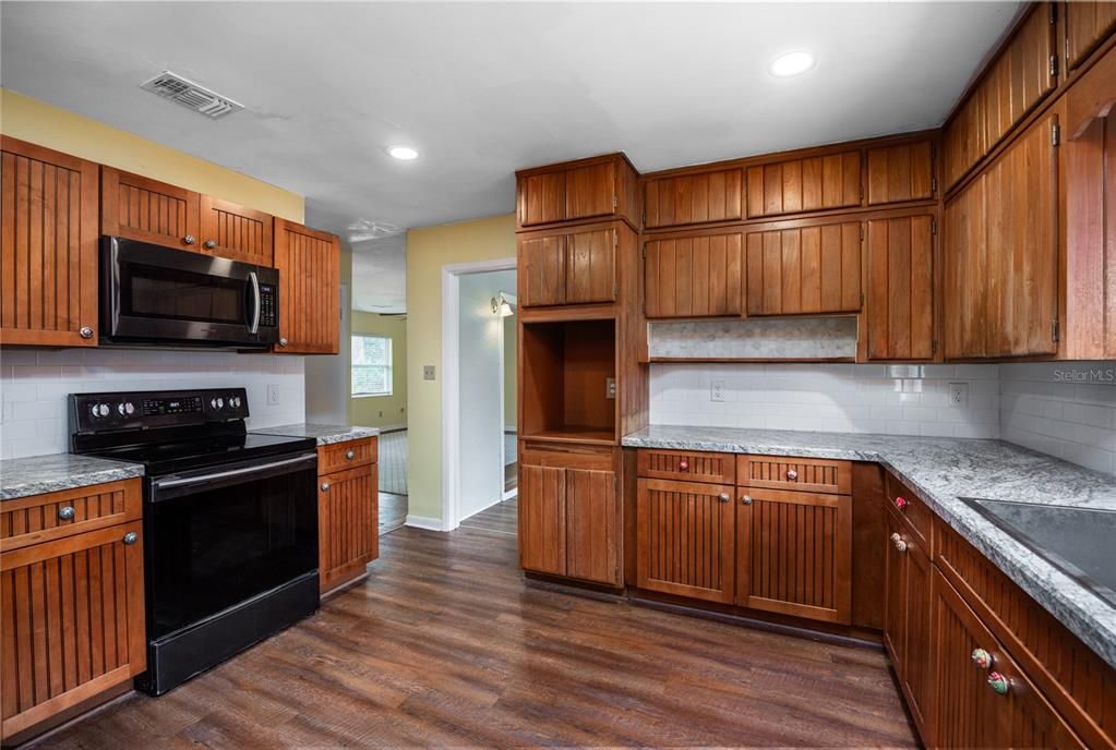 En Venta: $315,000 (3 camas, 2 baños, 1450 Pies cuadrados)