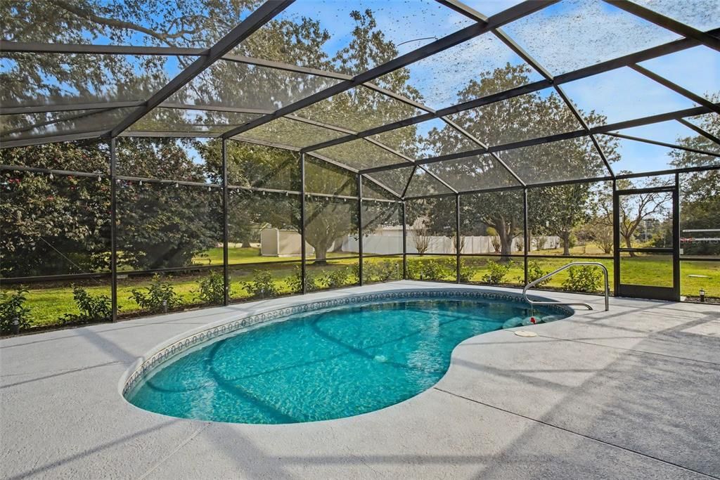 На продажу: $299,000 (3 спален, 2 ванн, 1269 Квадратных фут)