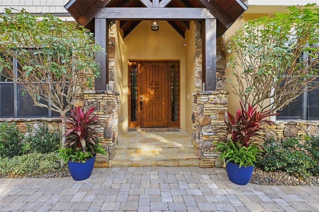 En Venta: $2,285,000 (6 camas, 4 baños, 5513 Pies cuadrados)