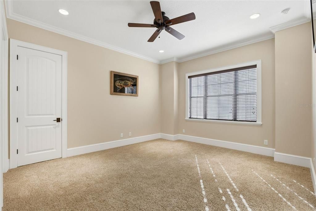 En Venta: $2,285,000 (6 camas, 4 baños, 5513 Pies cuadrados)