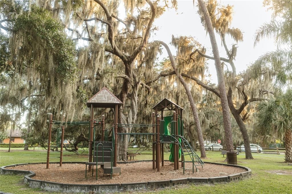 En Venta: $2,285,000 (6 camas, 4 baños, 5513 Pies cuadrados)