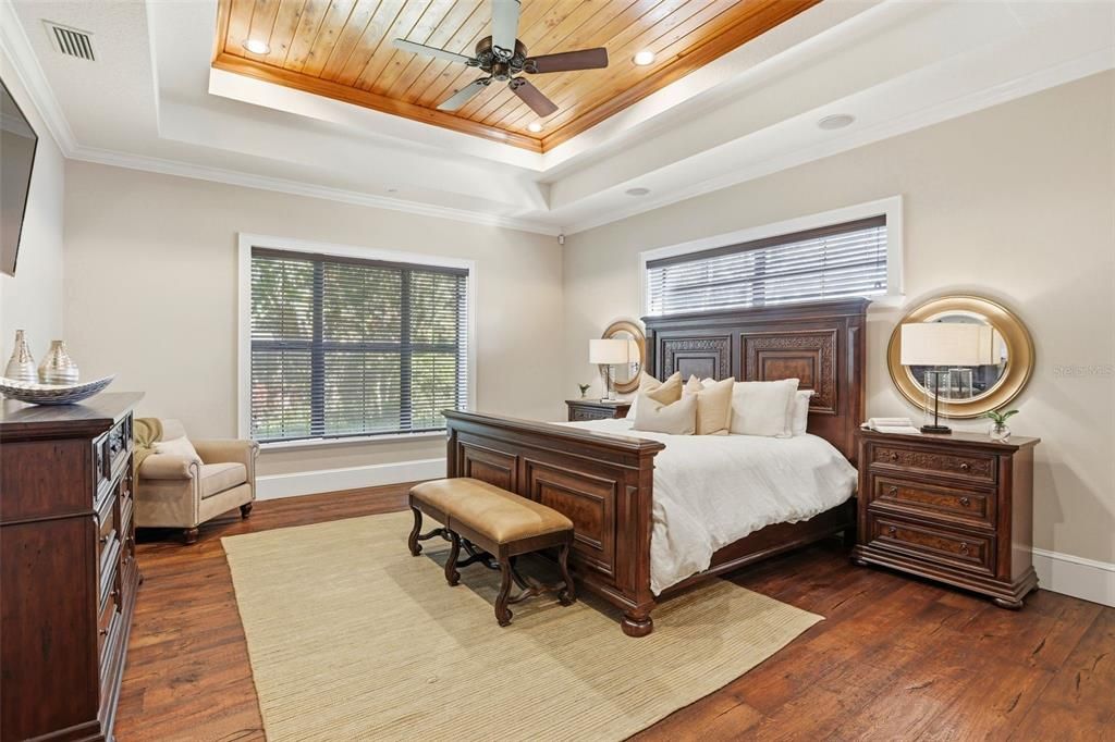 En Venta: $2,285,000 (6 camas, 4 baños, 5513 Pies cuadrados)