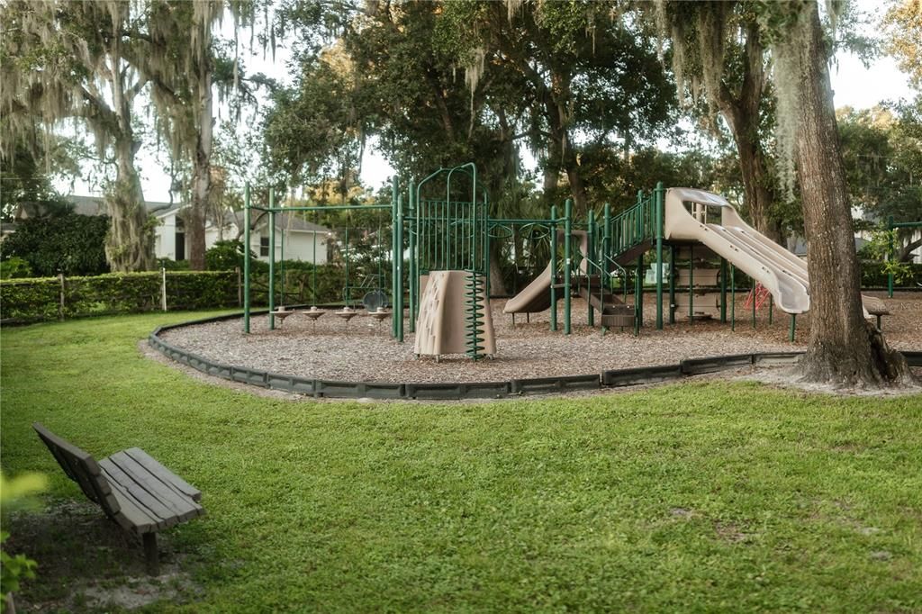 En Venta: $2,285,000 (6 camas, 4 baños, 5513 Pies cuadrados)