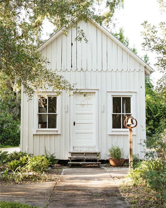 En Venta: $2,285,000 (6 camas, 4 baños, 5513 Pies cuadrados)