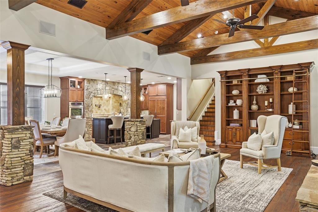 En Venta: $2,285,000 (6 camas, 4 baños, 5513 Pies cuadrados)