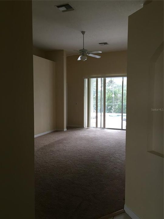 En Renta: $2,200 (4 camas, 3 baños, 1833 Pies cuadrados)