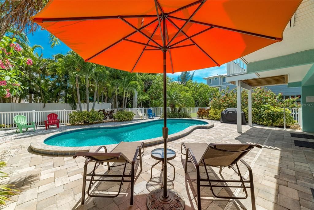 For Sale: $1,799,000 (2 beds, 2 baths, 1480 Square Feet)