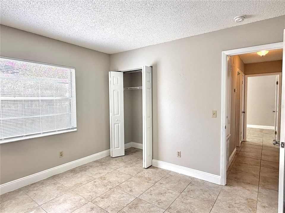 В аренду: $2,198 (4 спален, 2 ванн, 1813 Квадратных фут)