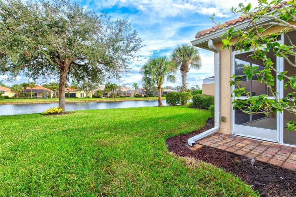 На продажу: $350,000 (3 спален, 2 ванн, 1554 Квадратных фут)