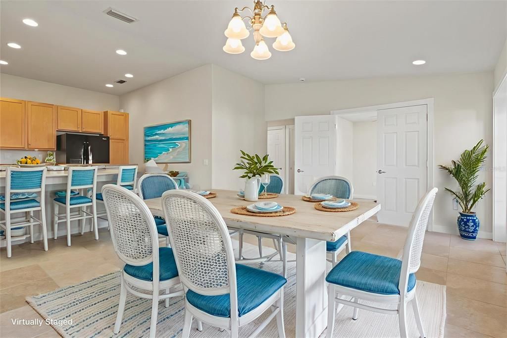 На продажу: $350,000 (3 спален, 2 ванн, 1554 Квадратных фут)