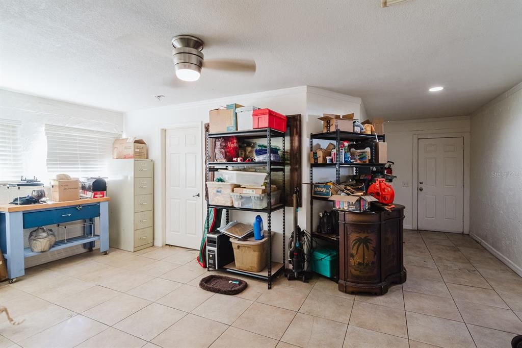 For Sale: $399,999 (3 beds, 2 baths, 1981 Square Feet)