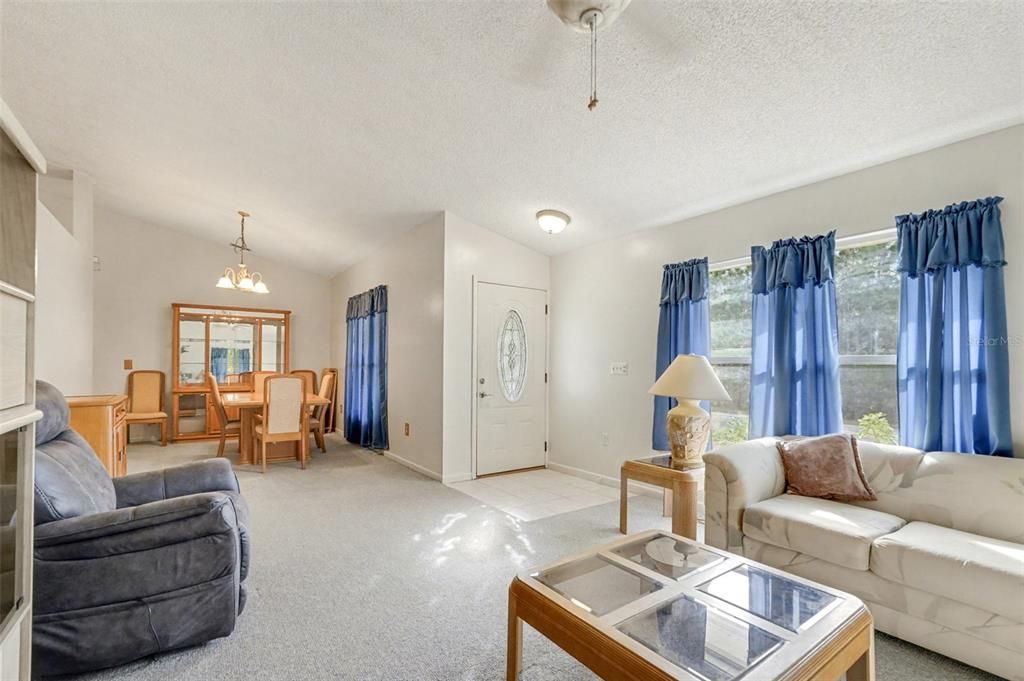 For Sale: $320,000 (3 beds, 2 baths, 2313 Square Feet)