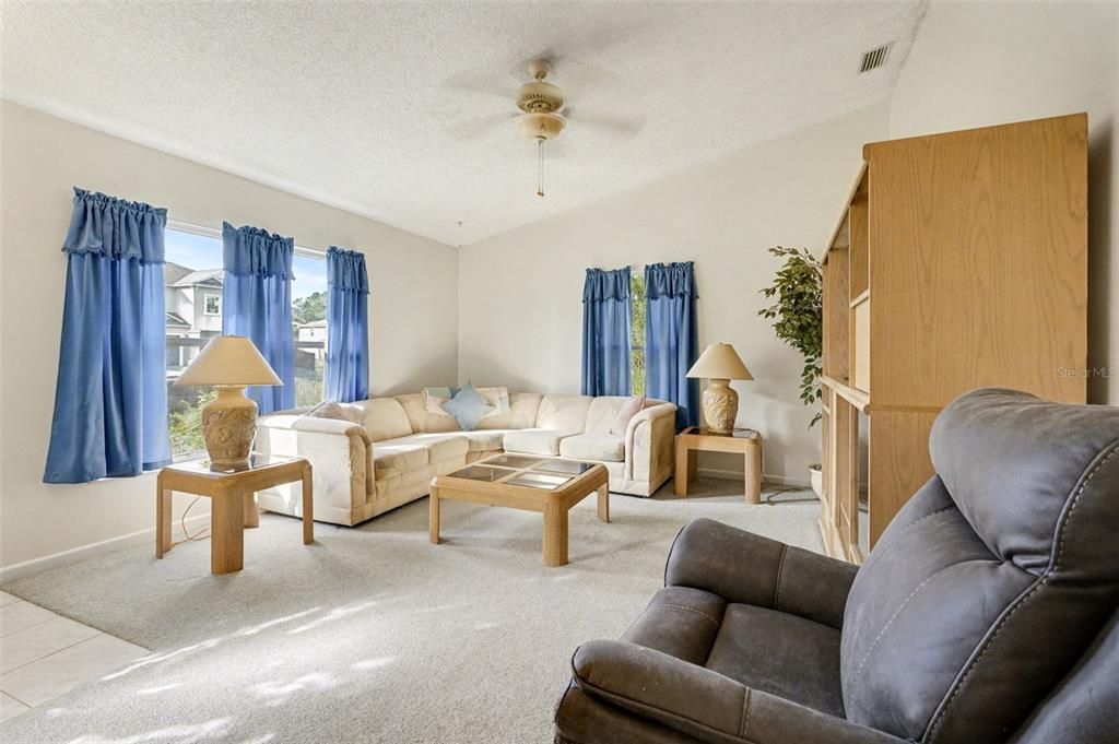 For Sale: $320,000 (3 beds, 2 baths, 2313 Square Feet)