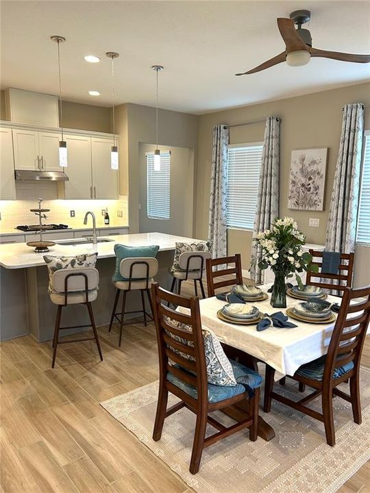 For Sale: $449,000 (2 beds, 2 baths, 1437 Square Feet)