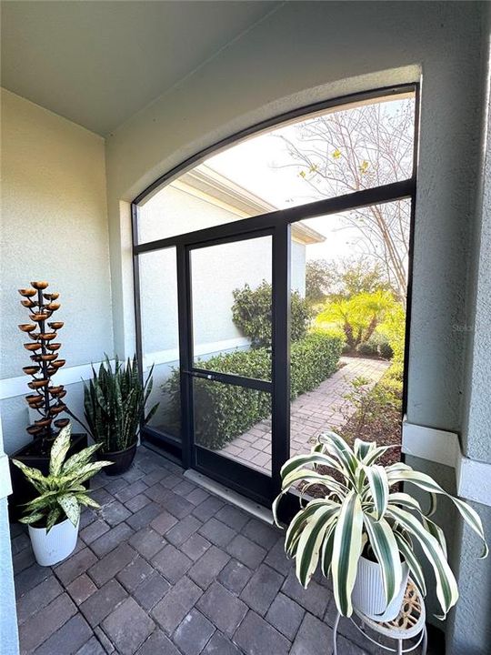 For Sale: $449,000 (2 beds, 2 baths, 1437 Square Feet)