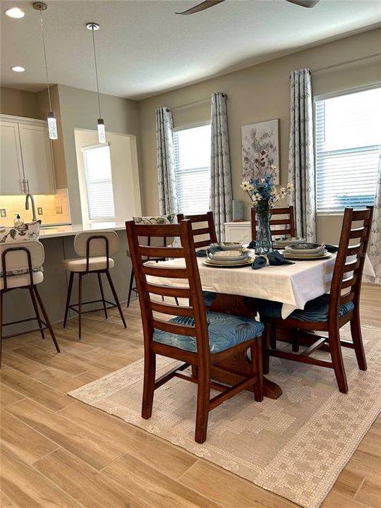 For Sale: $449,000 (2 beds, 2 baths, 1437 Square Feet)