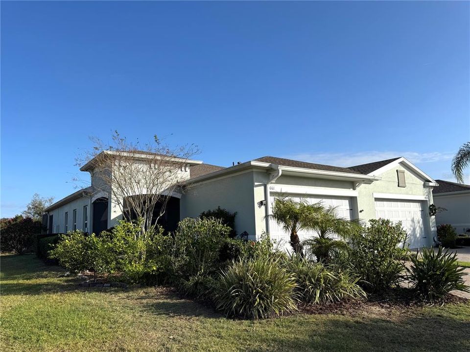 For Sale: $449,000 (2 beds, 2 baths, 1437 Square Feet)