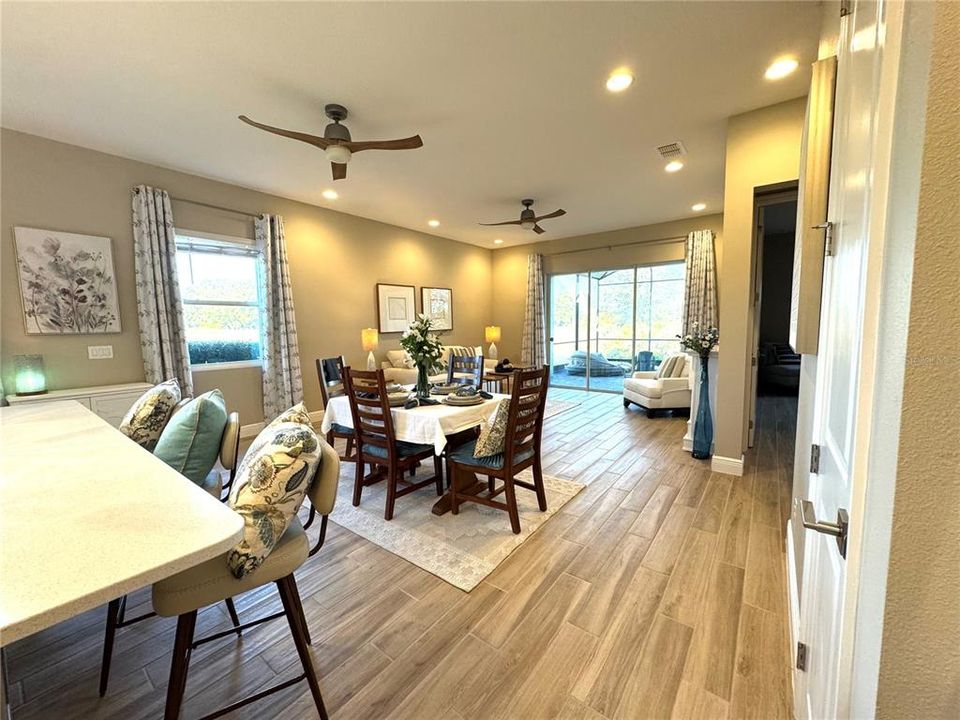 For Sale: $449,000 (2 beds, 2 baths, 1437 Square Feet)