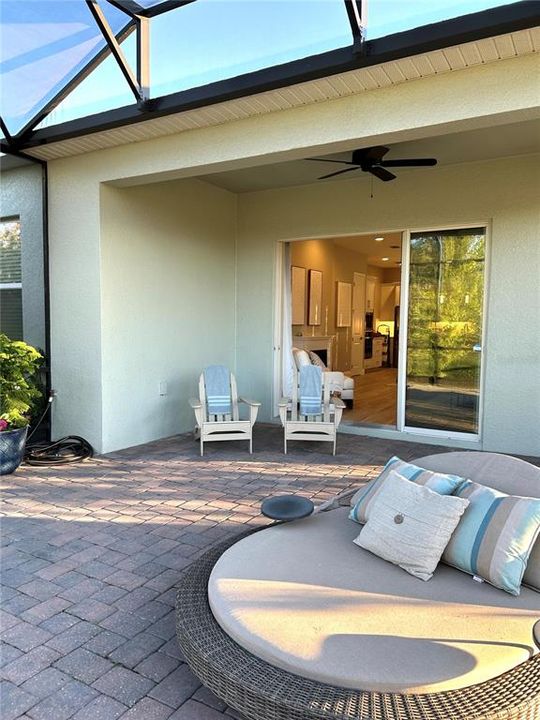 For Sale: $449,000 (2 beds, 2 baths, 1437 Square Feet)