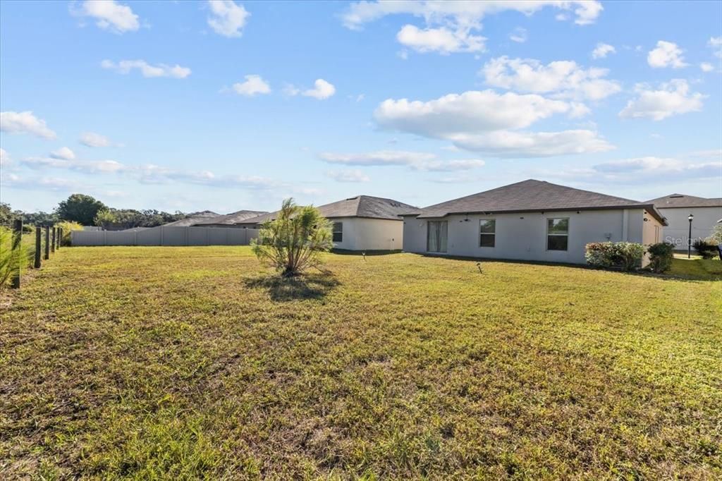 For Rent: $2,300 (4 beds, 2 baths, 1842 Square Feet)