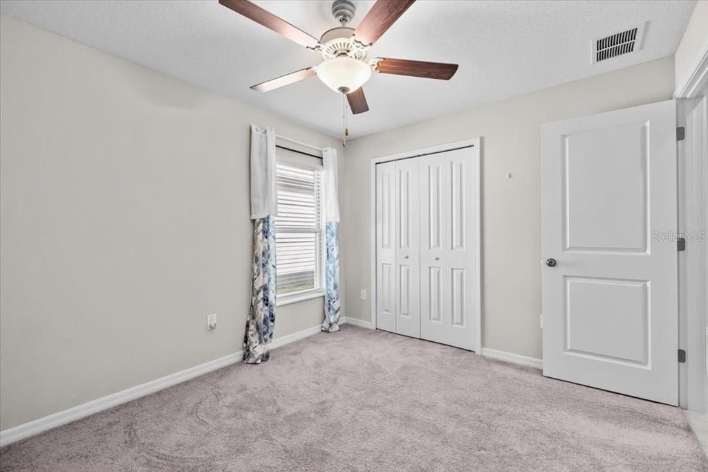 For Rent: $2,300 (4 beds, 2 baths, 1842 Square Feet)