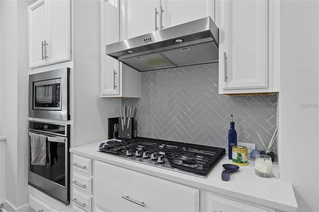 For Rent: $4,900 (3 beds, 3 baths, 2156 Square Feet)