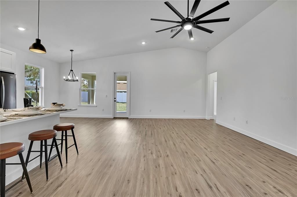 For Sale: $419,400 (4 beds, 3 baths, 2061 Square Feet)