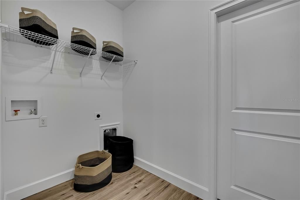 For Sale: $419,400 (4 beds, 3 baths, 2061 Square Feet)