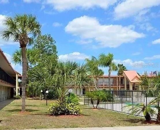 For Sale: $65,000 (1 beds, 1 baths, 375 Square Feet)