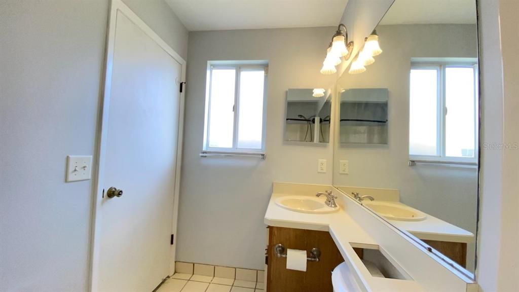 En Venta: $199,900 (2 camas, 2 baños, 1136 Pies cuadrados)