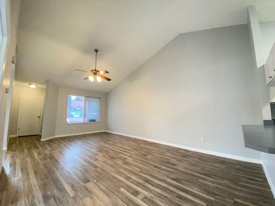 En Venta: $199,900 (2 camas, 2 baños, 1136 Pies cuadrados)