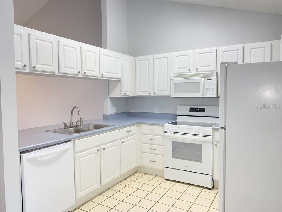 En Venta: $199,900 (2 camas, 2 baños, 1136 Pies cuadrados)