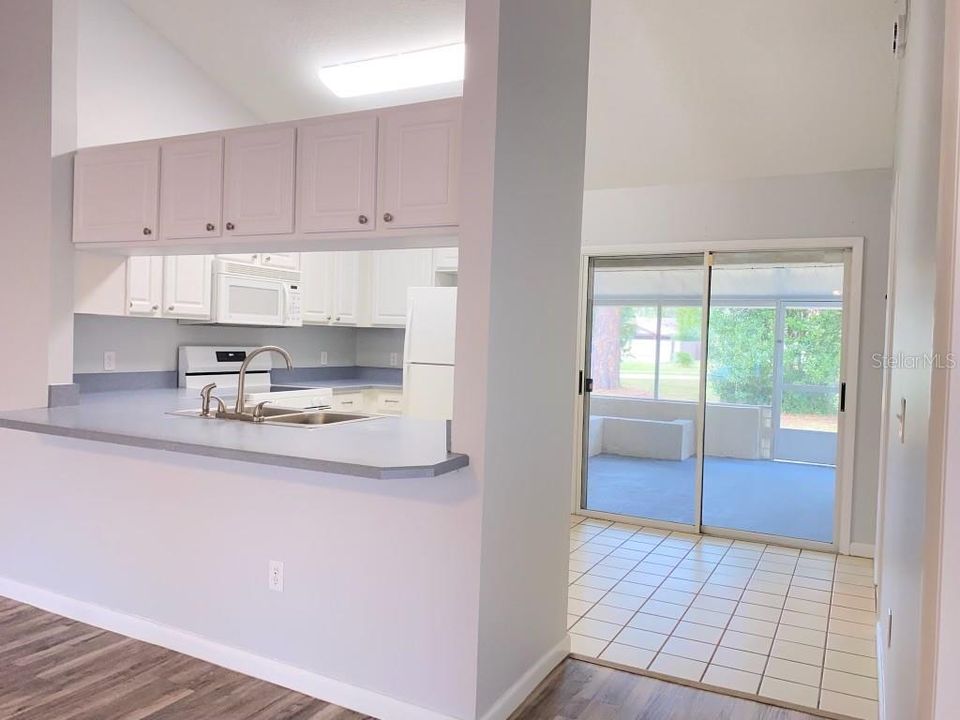 En Venta: $199,900 (2 camas, 2 baños, 1136 Pies cuadrados)