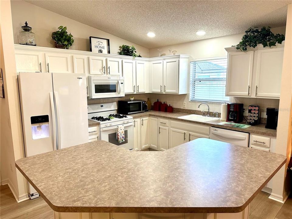 待售: $319,500 (3 贝兹, 2 浴室, 1392 平方英尺)