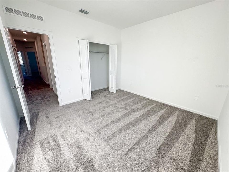 For Rent: $2,380 (4 beds, 3 baths, 1954 Square Feet)