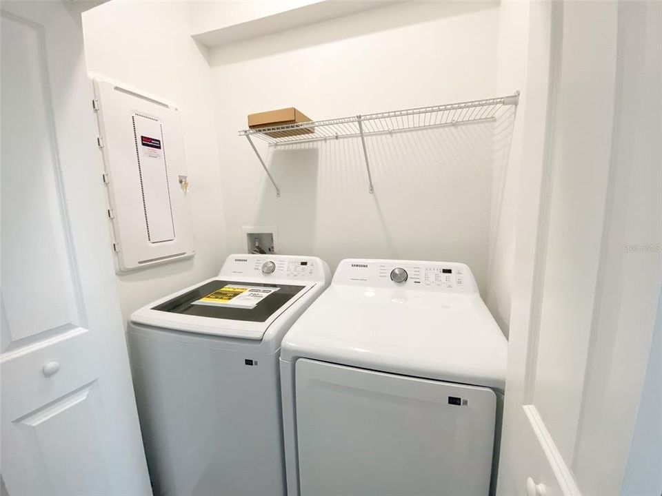 For Rent: $2,380 (4 beds, 3 baths, 1954 Square Feet)