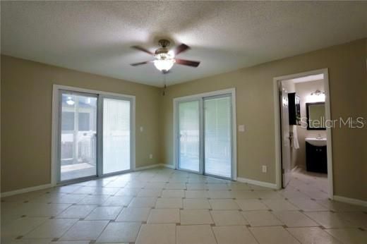 For Rent: $2,350 (3 beds, 2 baths, 1183 Square Feet)