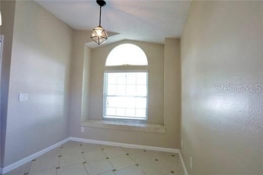 For Rent: $2,350 (3 beds, 2 baths, 1183 Square Feet)
