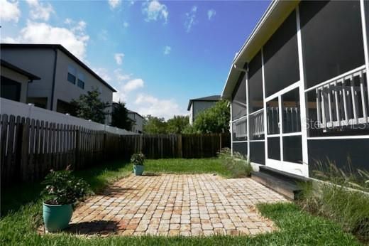 For Rent: $2,350 (3 beds, 2 baths, 1183 Square Feet)