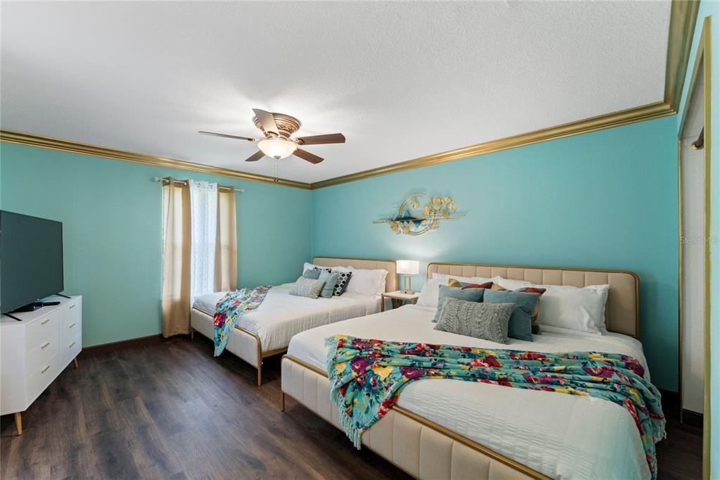 For Sale: $539,000 (5 beds, 5 baths, 3015 Square Feet)