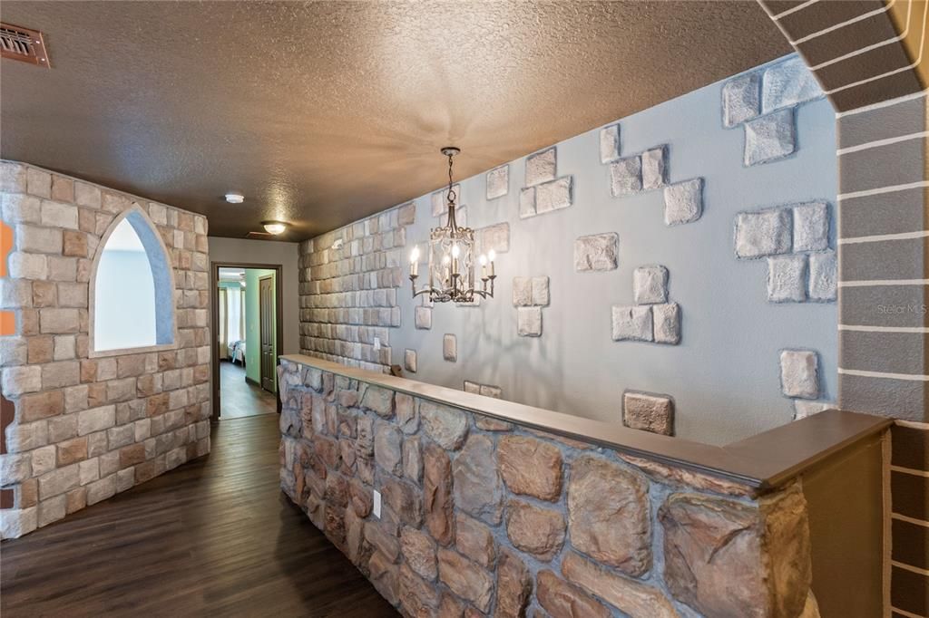 For Sale: $539,000 (5 beds, 5 baths, 3015 Square Feet)