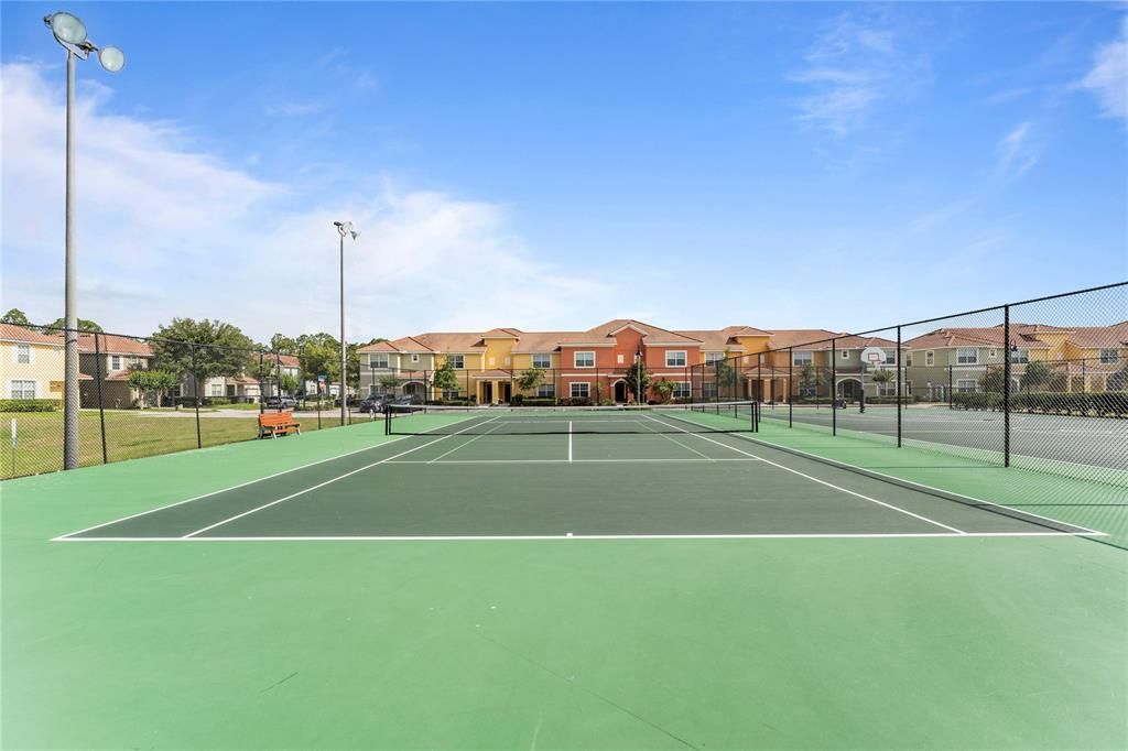 For Sale: $539,000 (5 beds, 5 baths, 3015 Square Feet)