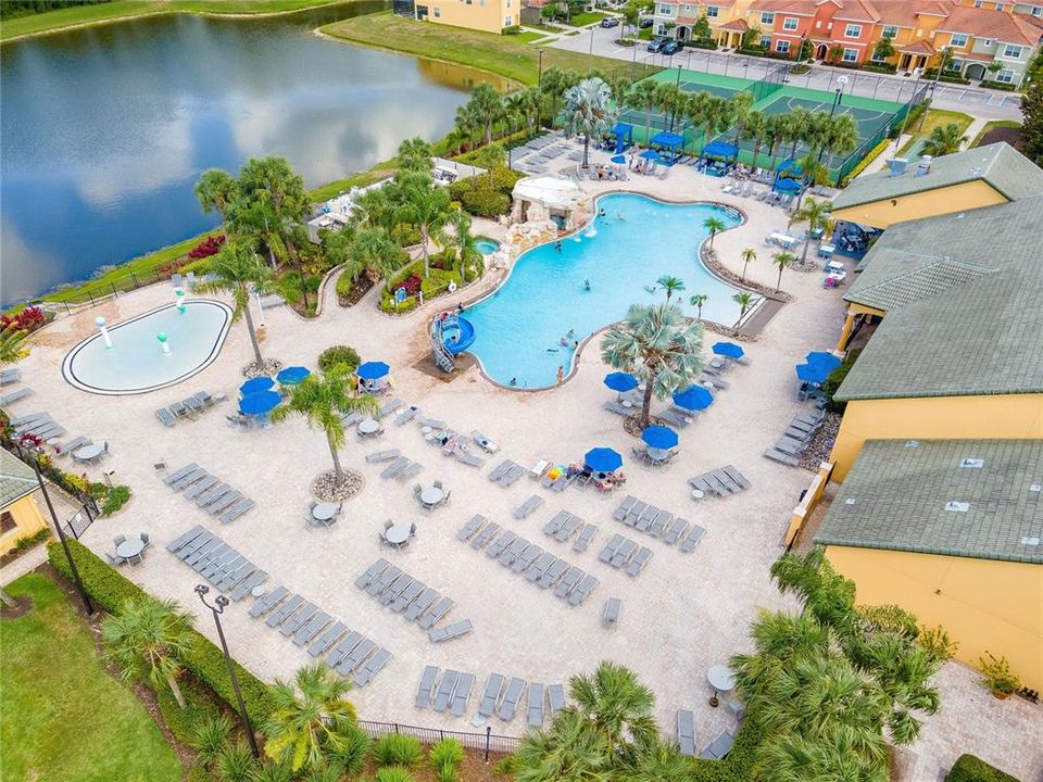 For Sale: $539,000 (5 beds, 5 baths, 3015 Square Feet)