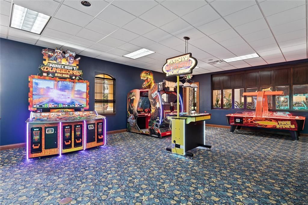 For Sale: $539,000 (5 beds, 5 baths, 3015 Square Feet)