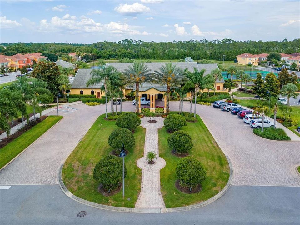 For Sale: $539,000 (5 beds, 5 baths, 3015 Square Feet)