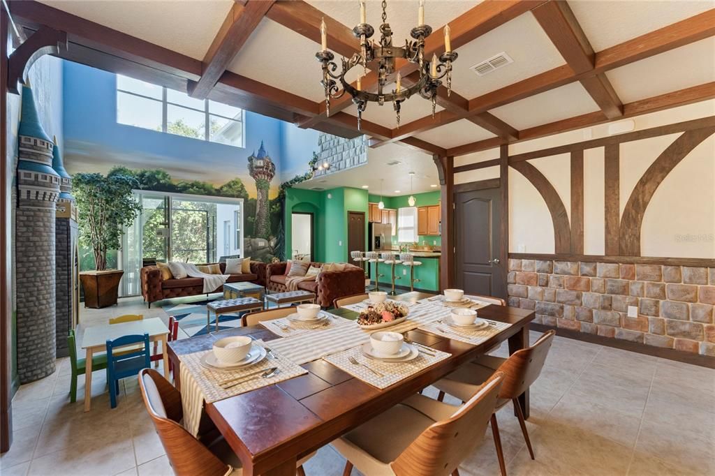 For Sale: $539,000 (5 beds, 5 baths, 3015 Square Feet)